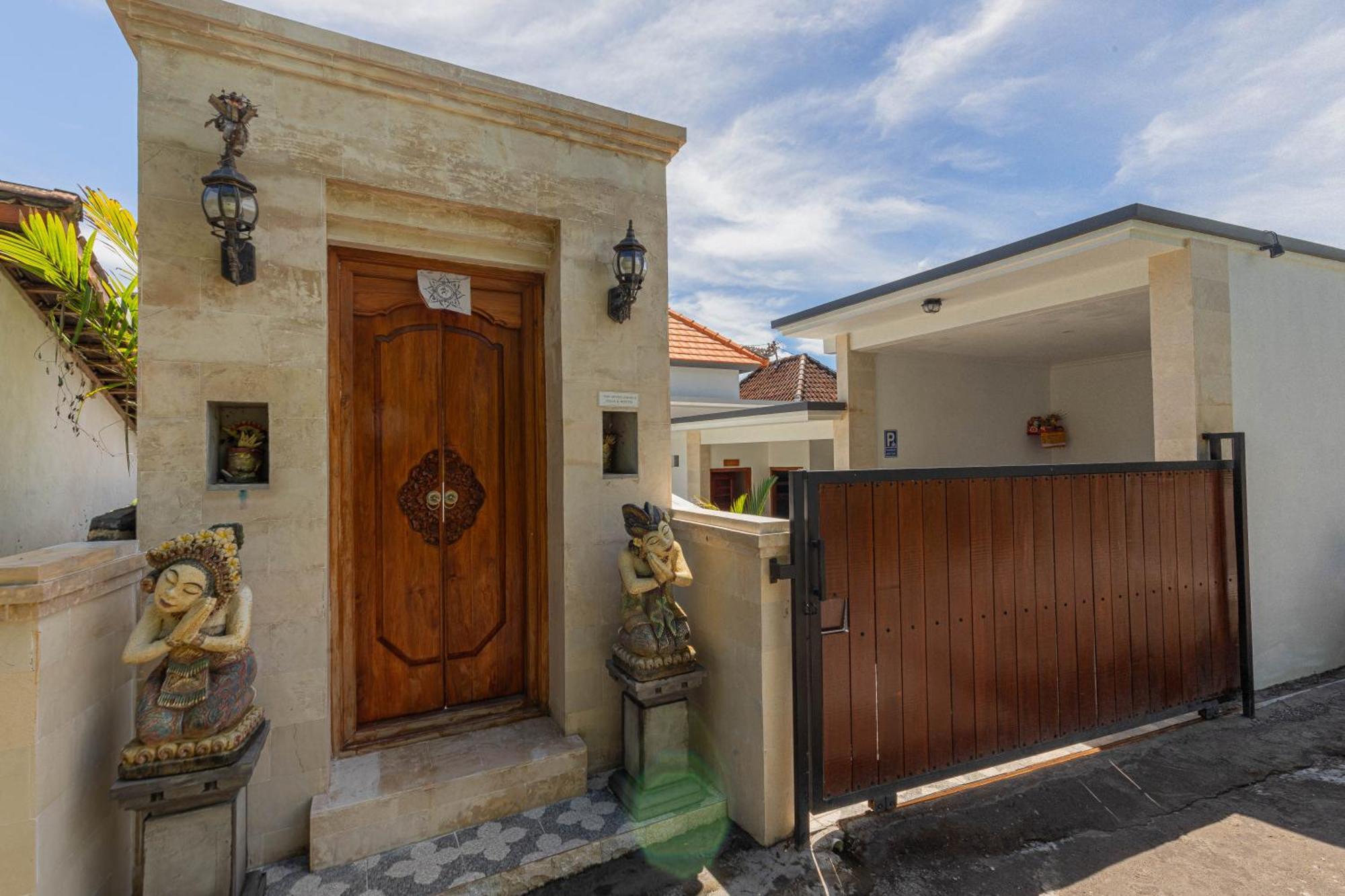 Seven Angels Villa And Hostel Toyapakeh エクステリア 写真